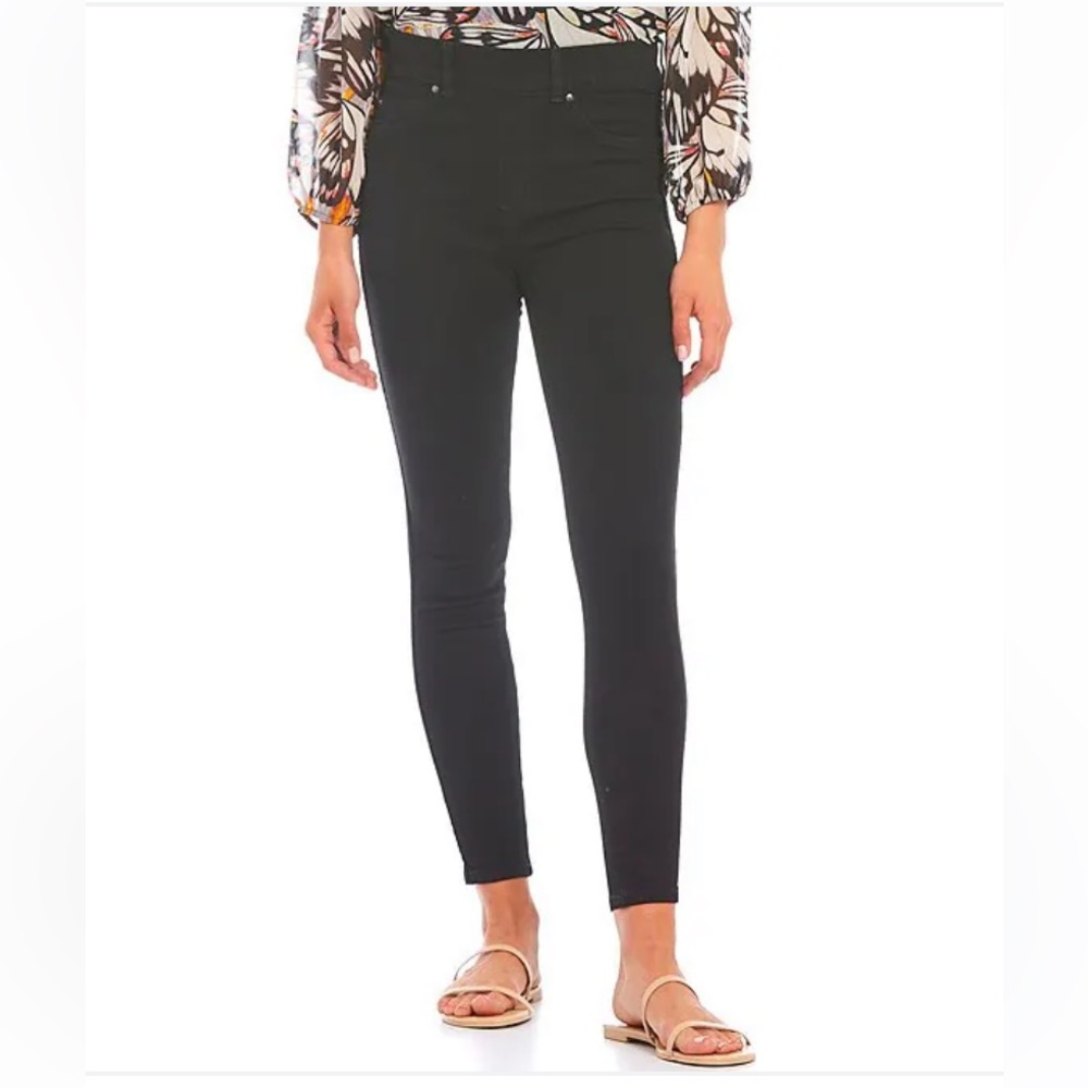 Spanx Black Ankle Length Pull-On Skinny Jeans
